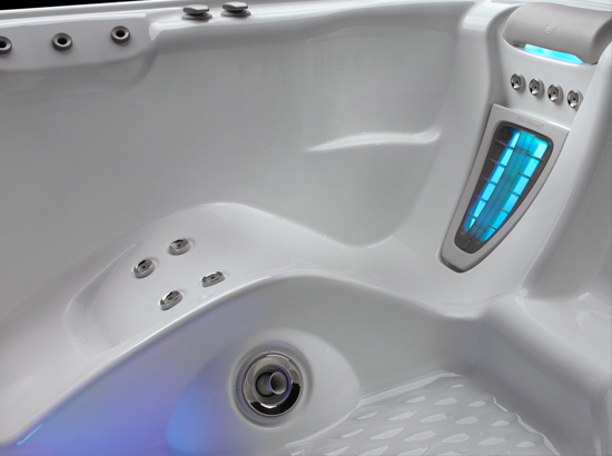 Poste de massage jacuzzi élégant